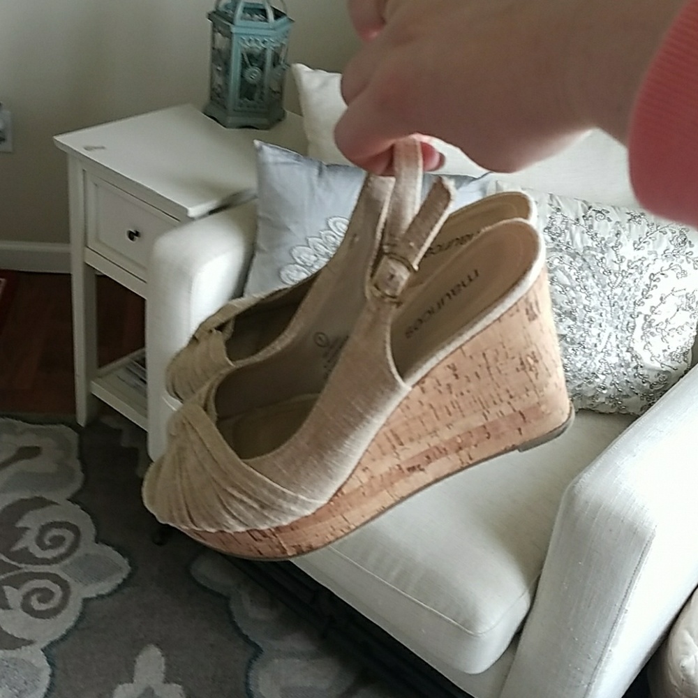 Perfect for spring wedges:)